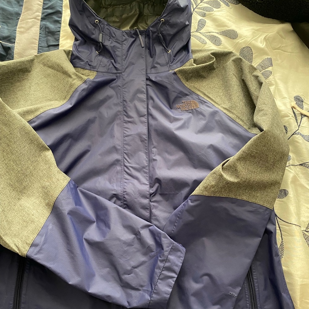 Northface windbreaker